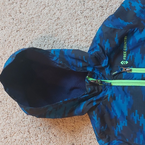 Free Country Youth 5/6 jacket in black and blue - Picture 4 of 6